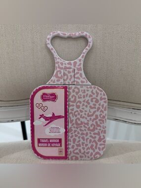 🤍 NWT The Vintage Cosmetic Company Pink Leopard Travel Mirror